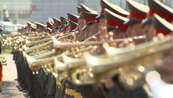 Триумф победителей и Священная война: оркестр готовится к параду Победы Триумф победителей и Священная война: оркестр готовится к параду Победы