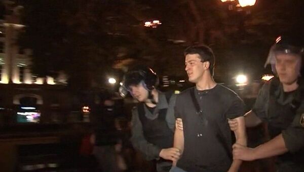 Разгон лагеря оппозиции: как полиция пресекла акцию на Кудринской площади Разгон лагеря оппозиции: как полиция пресекла акцию на Кудринской площади