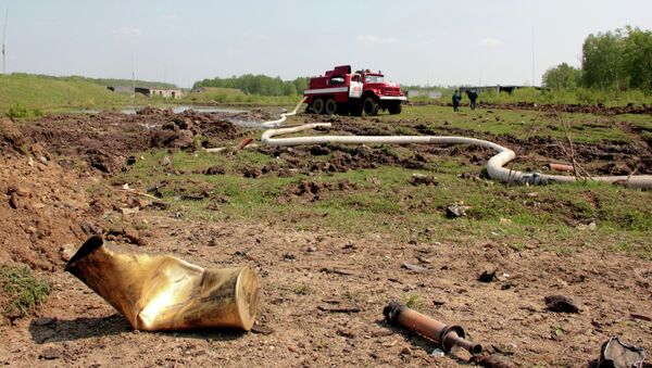 Пожар на складе боеприпасов. Архивное фото Пожар на складе боеприпасов. Архивное фото