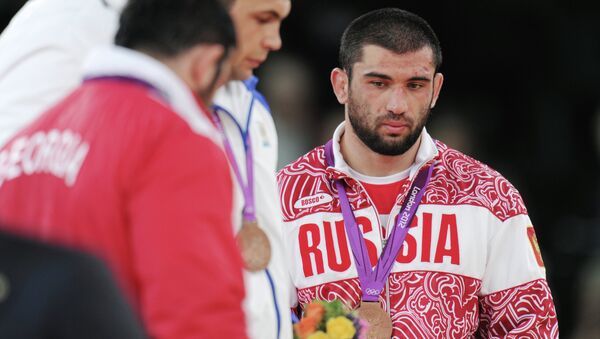 Россиянин Билял Махов, завоевавший бронзовую медаль на соревнованиях среди мужчин. Архивное фото Россиянин Билял Махов, завоевавший бронзовую медаль на соревнованиях среди мужчин. Архивное фото