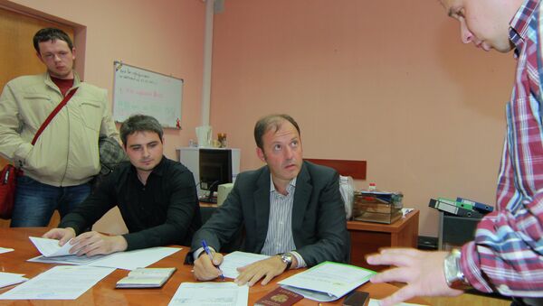 Олег Митволь подает документы на пост главы города Химки Олег Митволь подает документы на пост главы города Химки