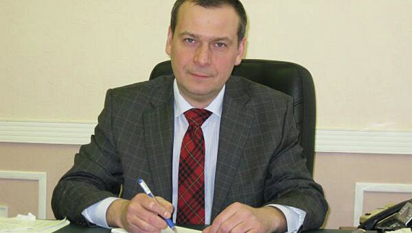 Начальник управления по делам соотечественников ФМС России Виталий Яковлев Начальник управления по делам соотечественников ФМС России Виталий Яковлев