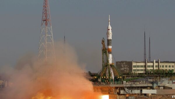 Старт ракеты-носителя Союз-ФГ с пилотируемым кораблем Союз ТМА-06М со стартовой площадки Байконура Старт ракеты-носителя Союз-ФГ с пилотируемым кораблем Союз ТМА-06М со стартовой площадки Байконура