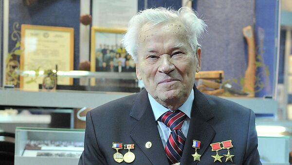 Конструктор-оружейник Михаил Калашников, Архивное фото Конструктор-оружейник Михаил Калашников, Архивное фото