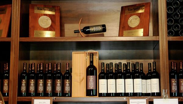Итальянское красное вино Brunello di Montalcino Итальянское красное вино Brunello di Montalcino
