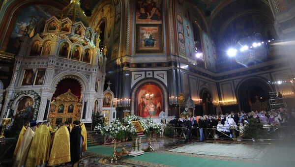 Рождественское богослужение в храме Христа Спасителя Рождественское богослужение в храме Христа Спасителя