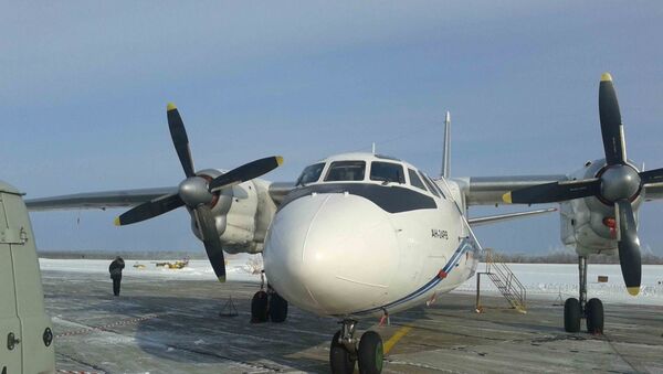 Самолет Ан-24 совершил аварийную посадку. Архивное фото Самолет Ан-24 совершил аварийную посадку. Архивное фото