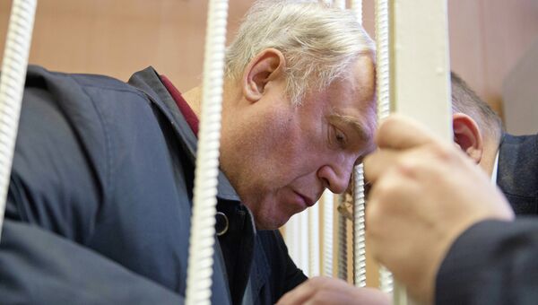 Бывший генеральный директор Ижмаша Владимир Гродецкий, обвиняемый в мошенничестве, в Тверском суде Москвы Бывший генеральный директор Ижмаша Владимир Гродецкий, обвиняемый в мошенничестве, в Тверском суде Москвы