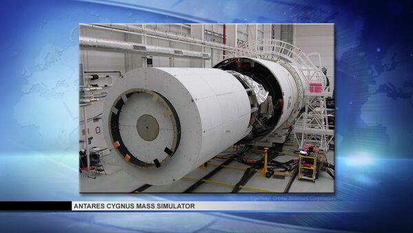 Масс-габаритный макет корабля Cygnus Масс-габаритный макет корабля Cygnus