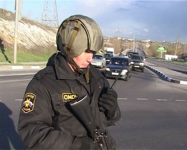Полицейские патрулируют улицы в Белгороде Полицейские патрулируют улицы в Белгороде