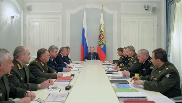 В.Путин провел совещание с представителями Генштаба В.Путин провел совещание с представителями Генштаба