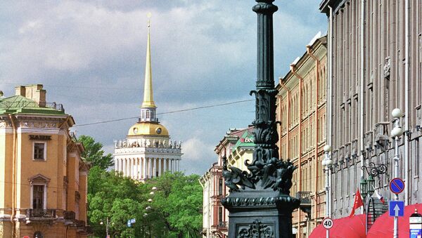 Санкт-Петербург. Вид на Адмиралтейство. Архивное фото Санкт-Петербург. Вид на Адмиралтейство. Архивное фото