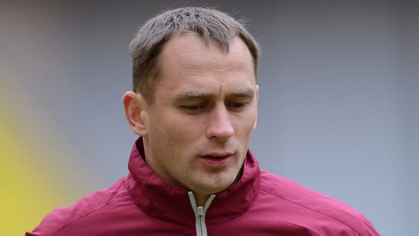Вратарь Рубина Сергей Рыжиков на тренировке. Архивное фото Вратарь Рубина Сергей Рыжиков на тренировке. Архивное фото