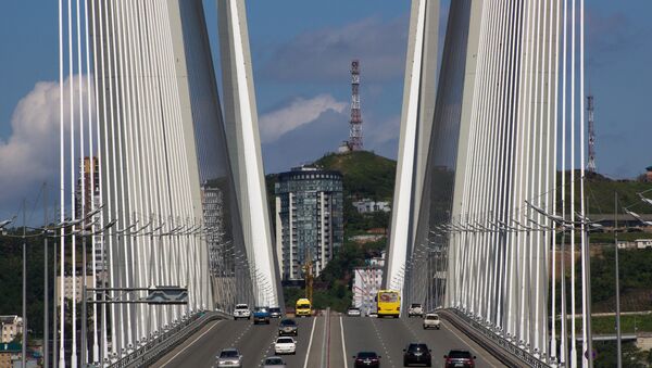 Мост через бухту Золотой Рог во Владивостоке Мост через бухту Золотой Рог во Владивостоке