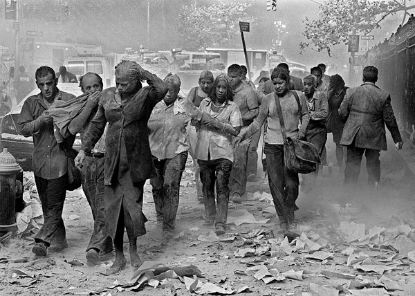 Во время теракта 11 сентября 2001 года в Нью-Йорке. Фото Гульнары Самойловой Во время теракта 11 сентября 2001 года в Нью-Йорке. Фото Гульнары Самойловой