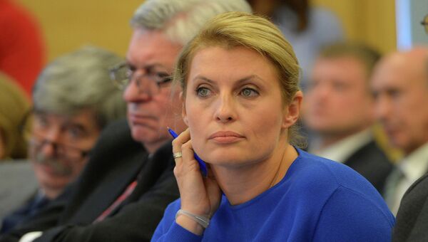 Главный редактор агентства международной информации РИА Новости Светлана Миронюк во время круглого стола Просветительская деятельность в России: состояние и перспективы в рамках VIII международного кинофестиваля научно-популярных и образовательных фильмов Мир Знаний в Санкт-Петербурге, фото с места события. Главный редактор агентства международной информации РИА Новости Светлана Миронюк во время круглого стола Просветительская деятельность в России: состояние и перспективы в рамках VIII международного кинофестиваля научно-популярных и образовательных фильмов Мир Знаний в Санкт-Петербурге, фото с места события.