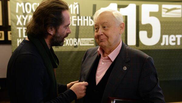 Актер Владимир Машков и художественный руководитель Московского художественного театра имени А.П. Чехова Олег Табаков Актер Владимир Машков и художественный руководитель Московского художественного театра имени А.П. Чехова Олег Табаков