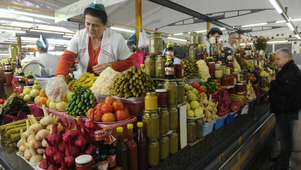 Дорогомиловский рынок в Москве. Архивное фото Дорогомиловский рынок в Москве. Архивное фото
