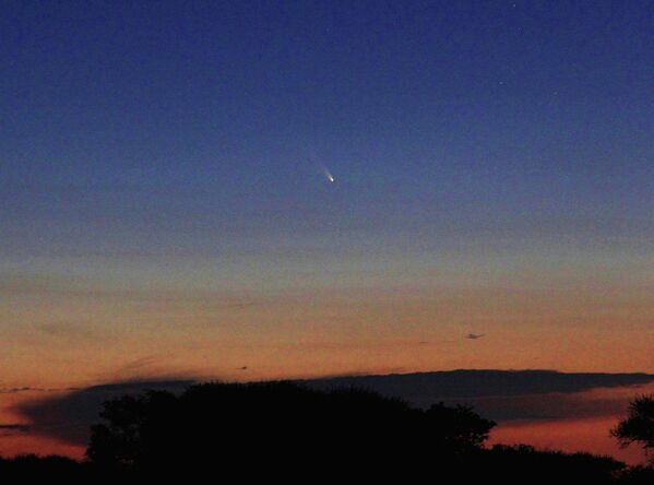 Комета C2011 L4 (PanSTARRS) Комета C2011 L4 (PanSTARRS)