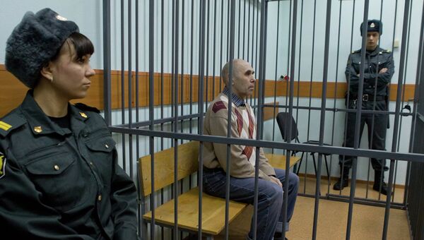 Анатолий Кожевников, обвиняемый в двойном убийстве во время судебного заседания, событийное фото Анатолий Кожевников, обвиняемый в двойном убийстве во время судебного заседания, событийное фото