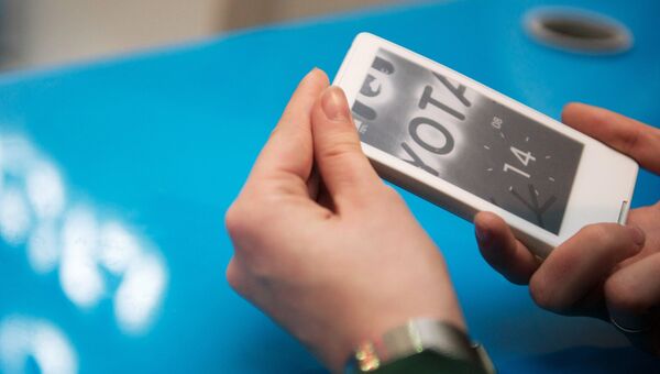 Старт продаж Yota Phone в Москве Старт продаж Yota Phone в Москве