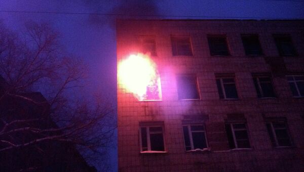 Пожар в здании бывшего военного института в Томске, архивное фото Пожар в здании бывшего военного института в Томске, архивное фото