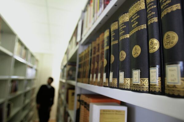 Книги в католической библиотеке Иниго в Новосибирске Книги в католической библиотеке Иниго в Новосибирске