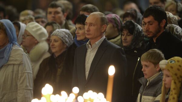 Владимир Путин посетил Рождественское богослужение. Фото с места событий. Владимир Путин посетил Рождественское богослужение. Фото с места событий.