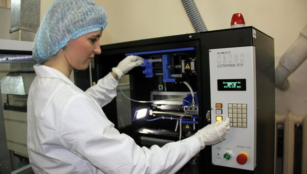 Установка для получения нановолокна NANON-01A. Архивное фото Установка для получения нановолокна NANON-01A. Архивное фото