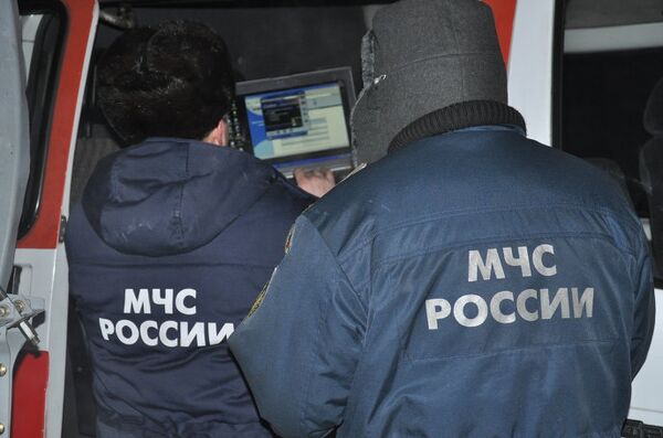 Сотрудники МЧС Сотрудники МЧС
