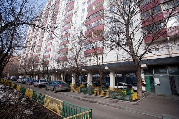 Где и зачем в Москве строили дома на ножках Где и зачем в Москве строили дома на ножках
