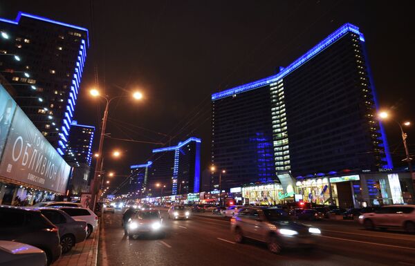 Акция Light It Up Blue в Москве Акция Light It Up Blue в Москве