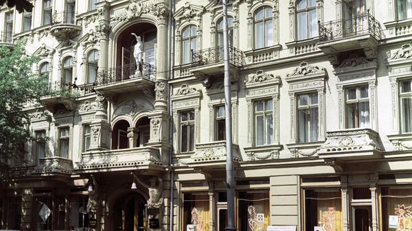 Здание гостиницы Красная в городе Одессе Здание гостиницы Красная в городе Одессе