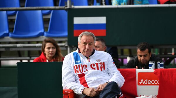 Капитан сборной России Шамиль Тарпищев Капитан сборной России Шамиль Тарпищев