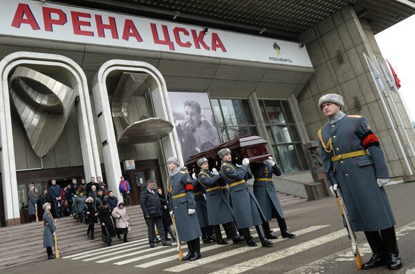 Церемония прощания с хоккеистом Сергеем Гимаевым Церемония прощания с хоккеистом Сергеем Гимаевым