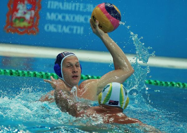 Игроки в матче мужского суперфинала мировой лиги по водному поло между сборными России и Австралии Игроки в матче мужского суперфинала мировой лиги по водному поло между сборными России и Австралии