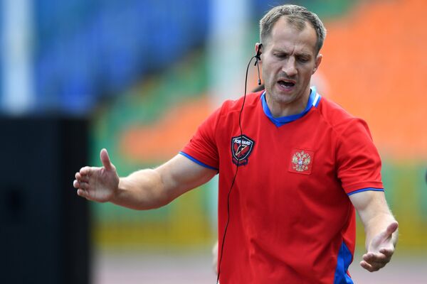 Главный тренер женской борной России по регби-7 Андрей Кузин Главный тренер женской борной России по регби-7 Андрей Кузин