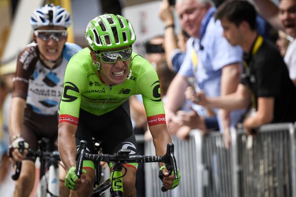 Колумбийский велогонщик Cannondale-Drapac Ригоберто Уран Колумбийский велогонщик Cannondale-Drapac Ригоберто Уран