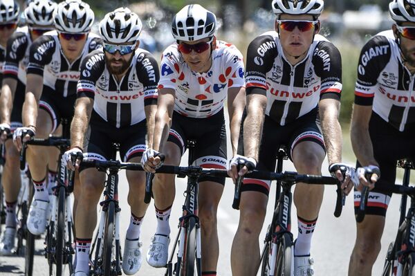 Велогонщики команды Sunweb Велогонщики команды Sunweb