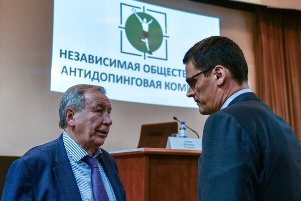 Шамиль Тарпищев (слева) и Александр Попов Шамиль Тарпищев (слева) и Александр Попов