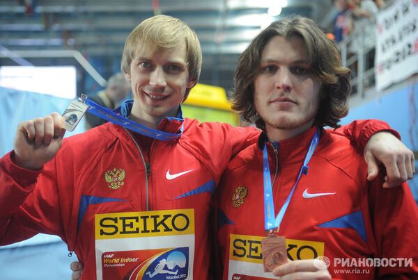 Андрей Сильнов и Иван Ухов (слева направо) Андрей Сильнов и Иван Ухов (слева направо)