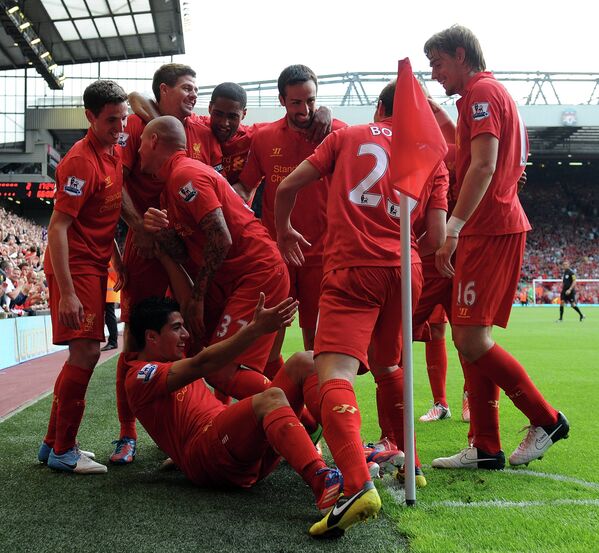 Liverpool футбольный клуб. Ливерпуль 2012/2013. Игроки ливерпуля. Ливерпуль (футбольный клуб) футбольные клубы англии. Luzitania liverpool.