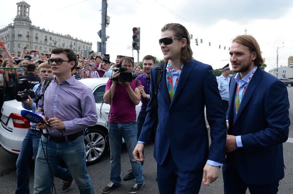 Андрей Зубарев и Виктор Тихонов (справа налево) Андрей Зубарев и Виктор Тихонов (справа налево)