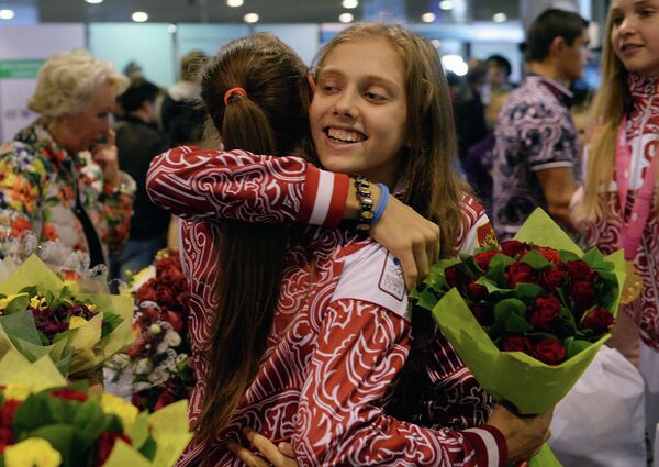 Встреча сборной России, прибывшей со II летних юношеских Олимпийских игр Встреча сборной России, прибывшей со II летних юношеских Олимпийских игр