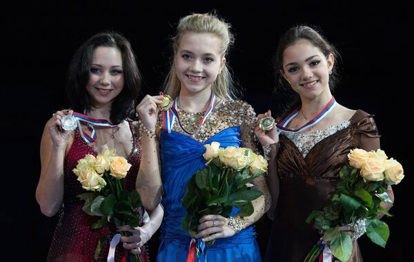 Елизавета Туктамышева, Елена Радионова, Евгения Медведева (слева направо) Елизавета Туктамышева, Елена Радионова, Евгения Медведева (слева направо)