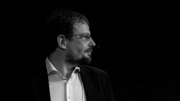 Немецкий репортер телеканала ARD Хайо Зеппельт Немецкий репортер телеканала ARD Хайо Зеппельт